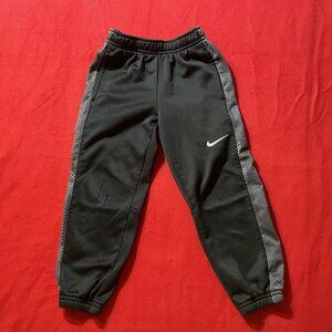 Nike Therma Fit Boys Size 5 Pants Black with Gray